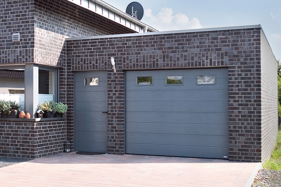 Puertas adosada de garaje